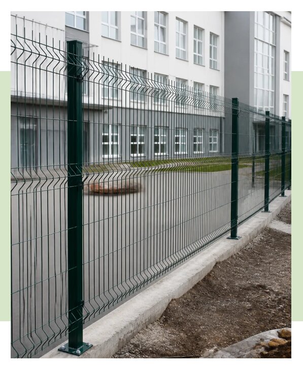 Установка 3Д забора для школы и прилегающей территории в Великом Новгороде